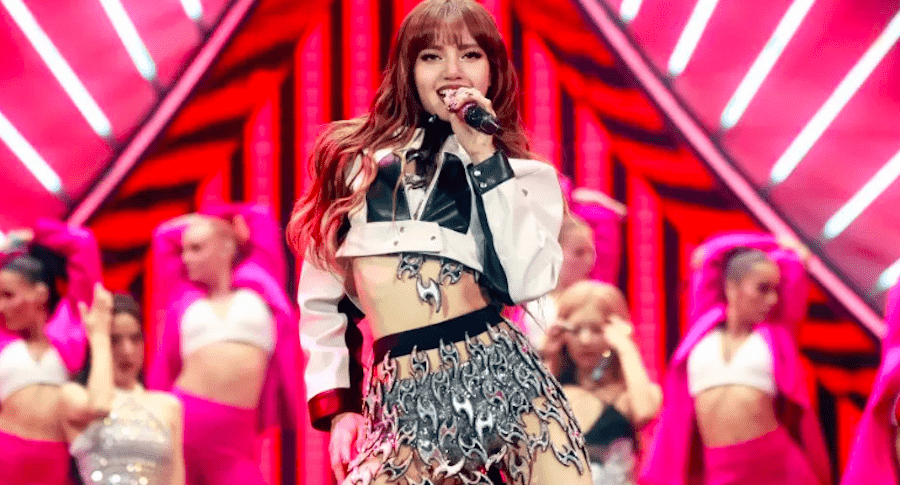 Blackpink Lisa’s account suspended on Chinese Weibo app